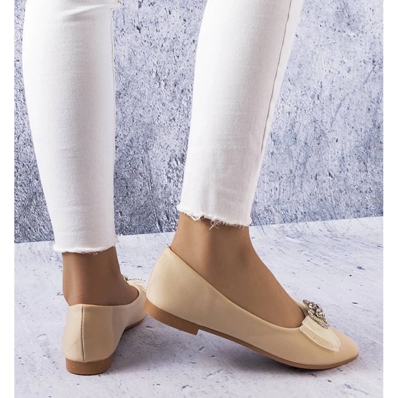 D/GMR Beżowe baleriny z kokardką i cyrkoniami LaGarde 2