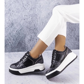 D/GMR Czarne sneakersy zdobione monogramem Grandbois 2