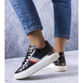 D/GMR Czarne obuwie z lakierowanymi wstawkami Annot białe 2