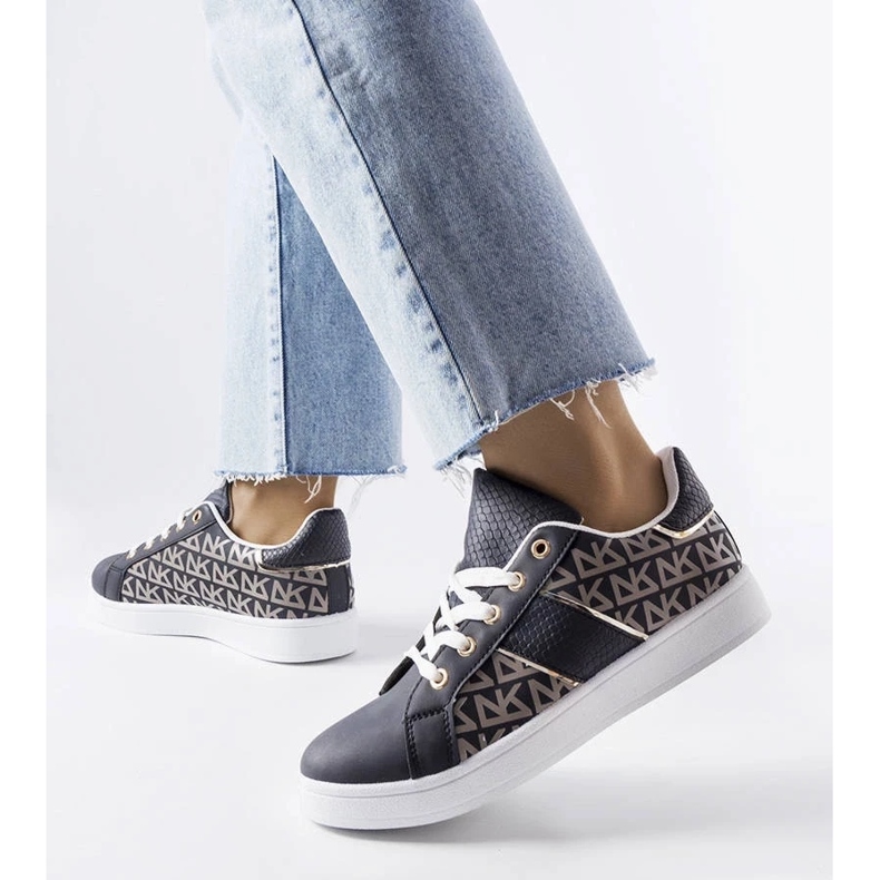 D/GMR Granatowe sneakersy zdobione monogramem Bolduc 2