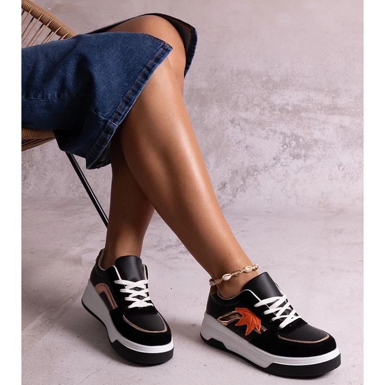 D/GMR Czarne sneakersy eko zamszową wstawką Kollins 2