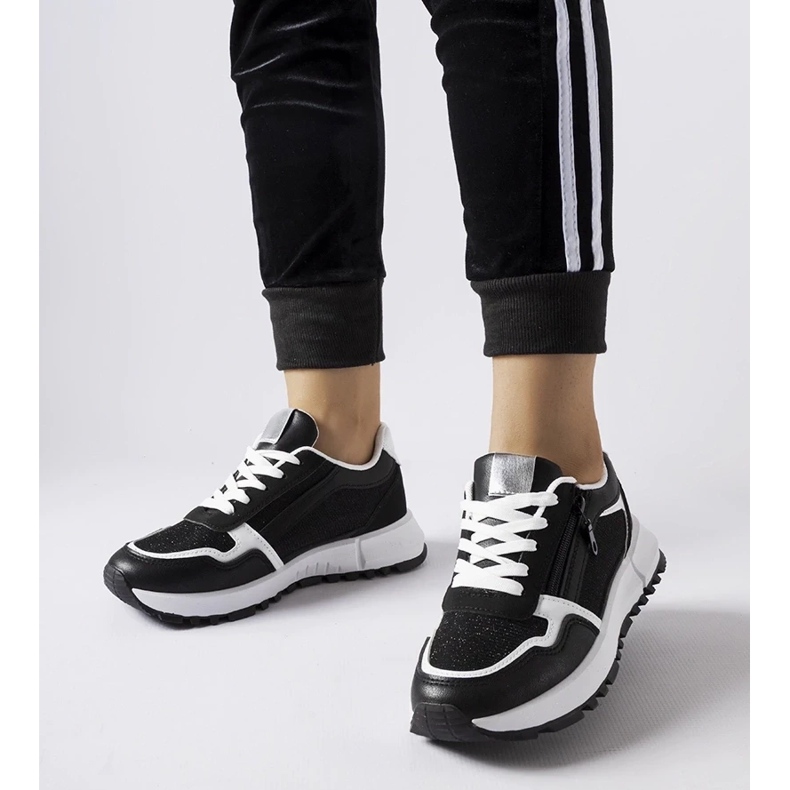 D/GMR Czarne ozdobne sneakersy Camuzzoni 1