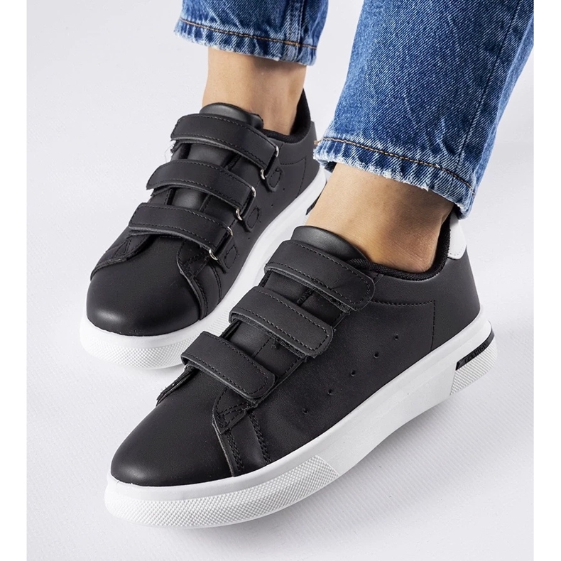 D/GMR Czarne sneakersy zapinane na rzepy Paré - biała podeszwa 2