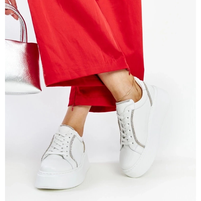 D/GMR Białe skórzane sneakersy z cyrkoniami Karino 2