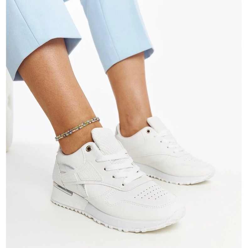 D/GMR Białe sneakersy z wężową skórką Tasnim 2