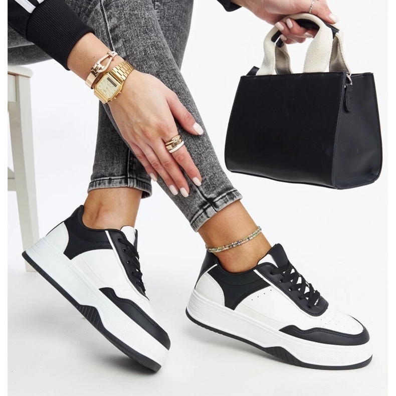 D/GMR Biało-czarne sneakersy na grubszej podeszwie Rumai białe 2