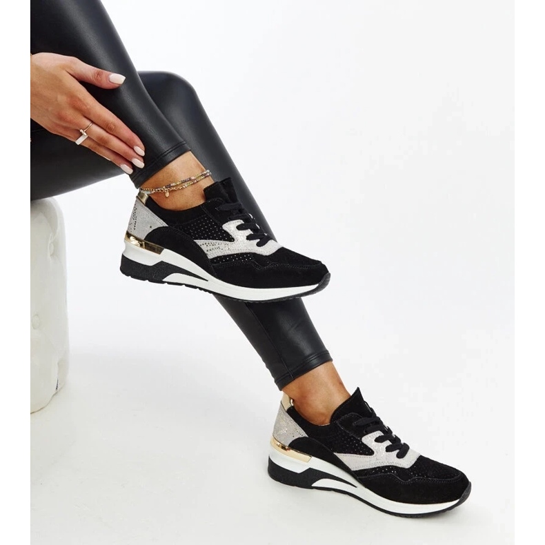 Czarne skórzane sneakersy na koturnie Manfrin 2