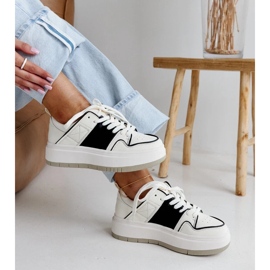 Biało-czarne skórzane sneakersy na grubej podeszwie Abrar białe 2