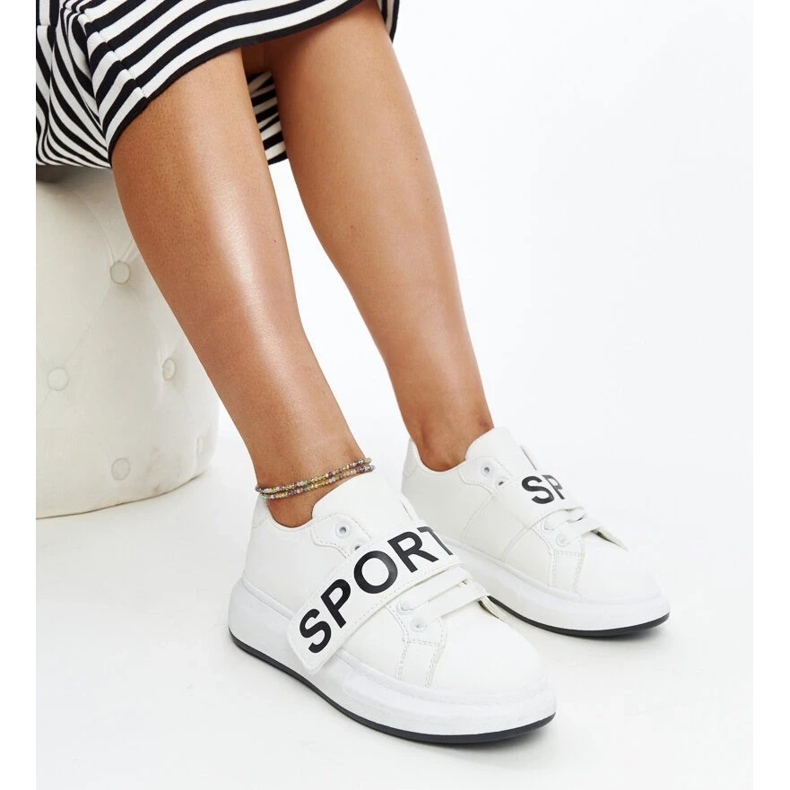 Białe sneakersy na platformie Ayna 1