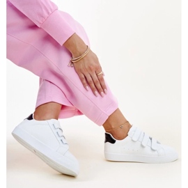 Biało-czarne sneakersy na rzepy Samala białe 2