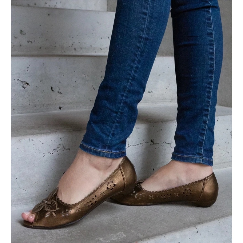 D/CEO Brązowe ażurowe balerinki z odkrytym noskiem Ursull 2