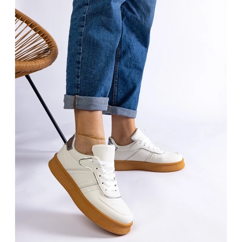 D/CEO Białe sneakersy sznurowane na platformie Felicita 2
