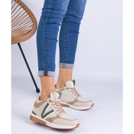 Beżowe sneakersy damskie na ukrytym koturnie beżowy 1