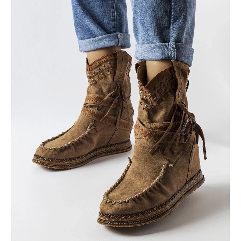 D/CEO Ciemnobrązowe botki na koturnie Beausoleil 1