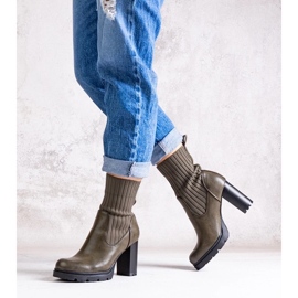 D/CEO Zielone botki na słupku z eko skóry Asera 2