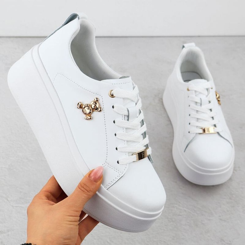 Półbuty na platformie Filippo  PAW593 Białe z misiem 1