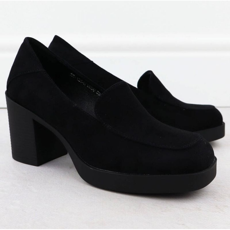 Półbuty mokasyny na obcasie Potocki W SZ12547 WOL288A czarne 2
