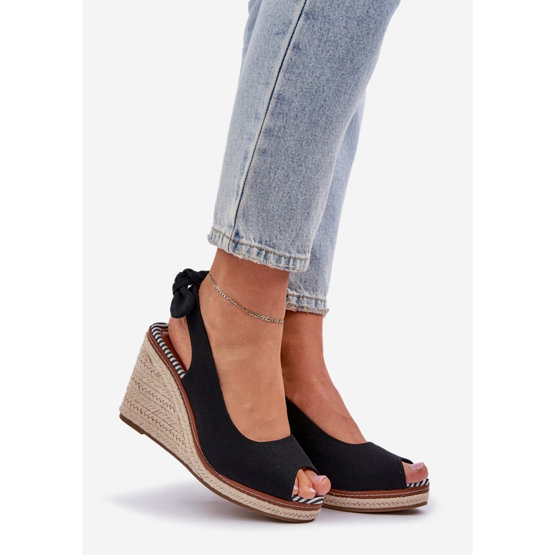 Sandały Na Koturnie Z Plecionką Czarne 1