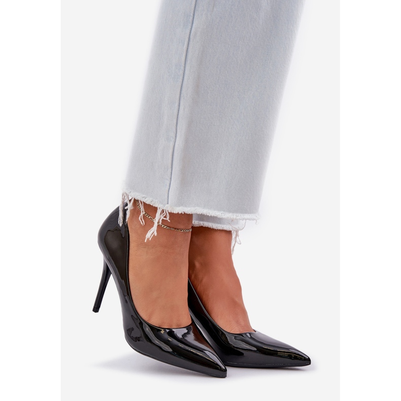 Szpilki Lakierowane Ze Szpiczastymi Noskami Czarne 1