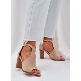 Sandały Na Słupku Z Eko Zamszu Beżowe beżowy 2