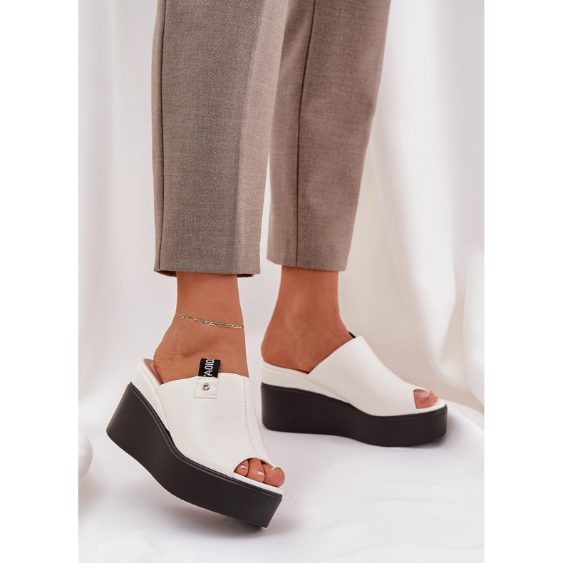 Klapki Na Platformie I Koturnie Eko Skórzane Białe 2