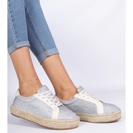 Srebrne damskie espadryle zdobione brokatem srebrny 3