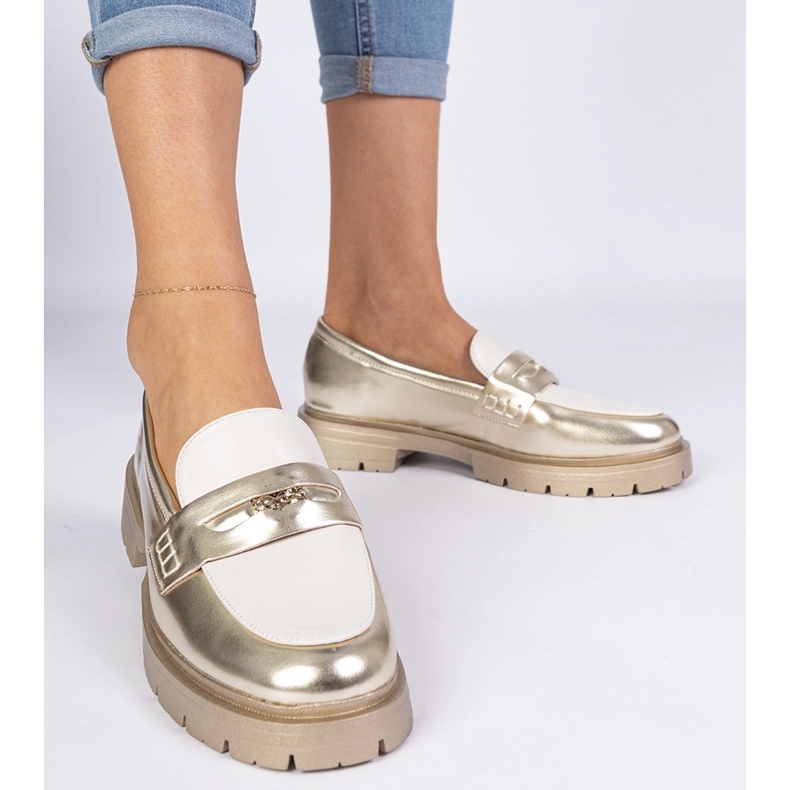 Złote mokasyny damskie z białą wstawką białe 2