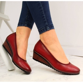 Czółenka na koturnie czerwone Vinceza 1