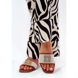 Eleganckie Klapki Damskie Z Ozdobą Na Płaskim Obcasie Camel brązowe 3