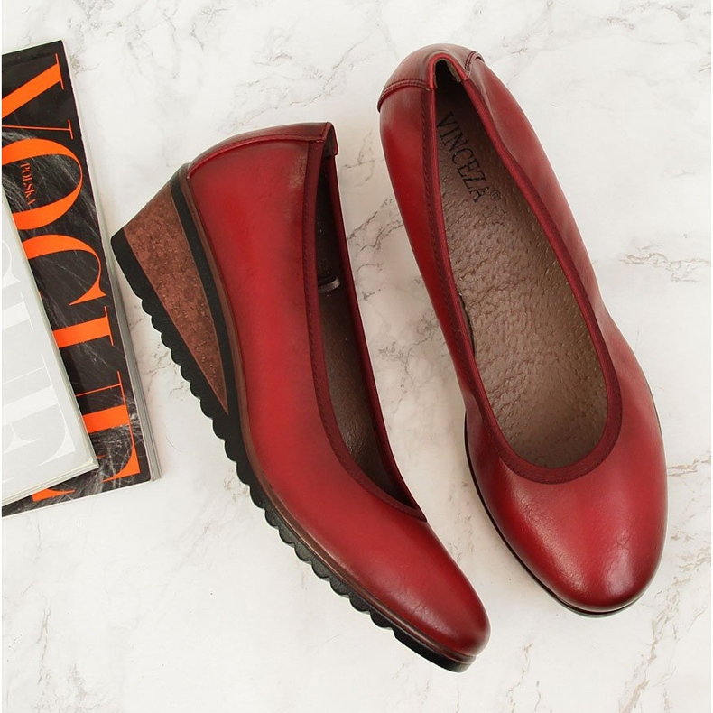 Czółenka na koturnie czerwone Vinceza 2