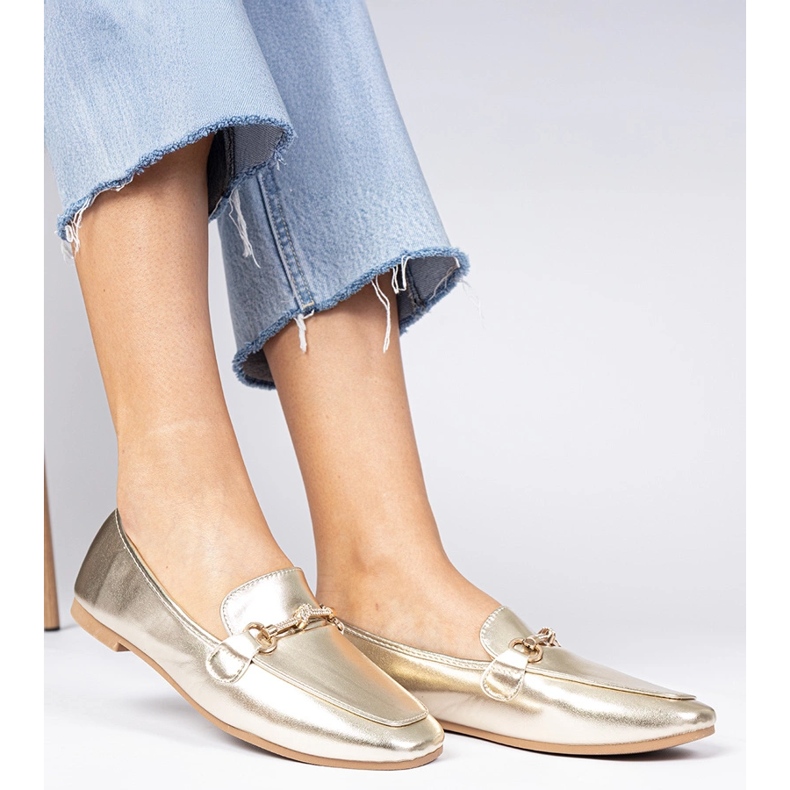 Złote eleganckie mokasyny ze złotą ozdobą i cyrkoniami złoty 1