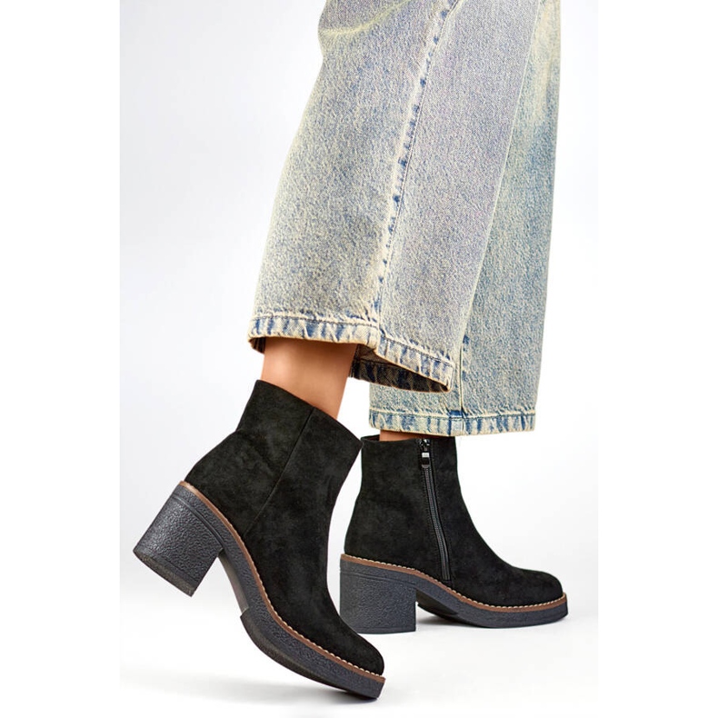 Botki damskie klasyczne na obcasie zamszowe czarne 9613B 2