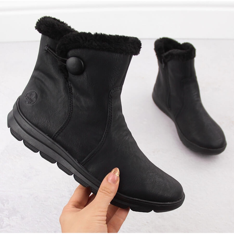 Botki damskie z futerkiem zimowe czarne Rieker Z0080-00 1