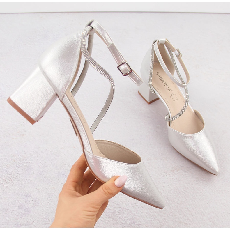 Sandały damskie w szpic z cyrkoniami srebrne Sabatina srebrny 1