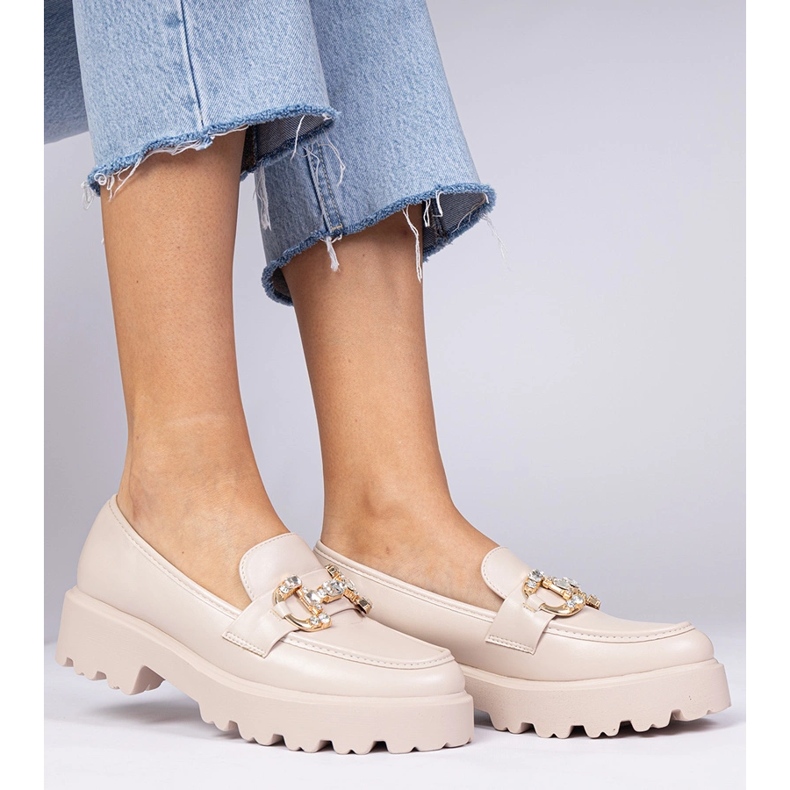 Beżowe eleganckie mokasyny z cyrkoniami beżowy 1