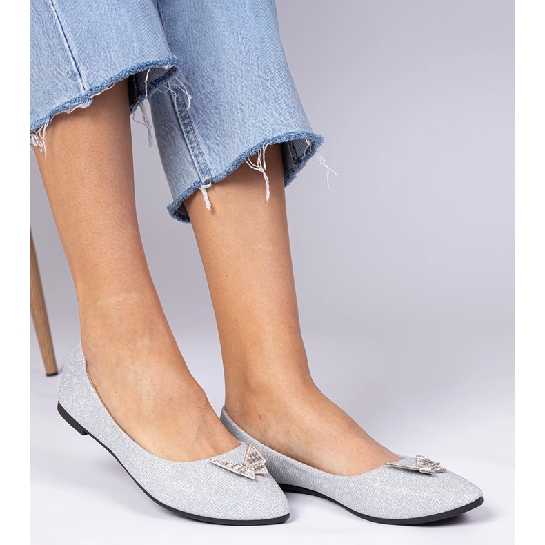 Srebrne damskie balerinki brokatowe z motylkiem srebrny 1