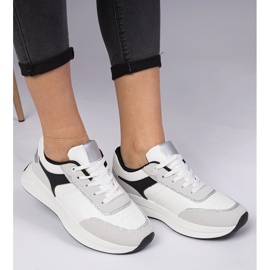 Białe sneakersy damskie z brokatem 1
