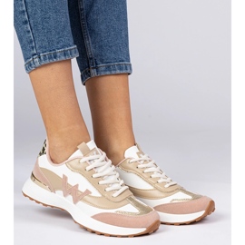 Biało-różowe sneakersy damskie z panterkowym dodatkiem białe 2