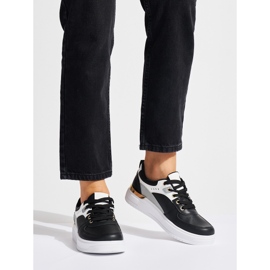 Czarne buty sportowe na platformie 1