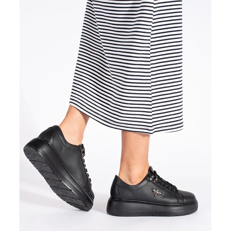 Skórzane czarne sneakersy na platformie białe 2