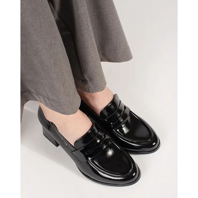 Goodin Czarne półbuty na obcasie 2