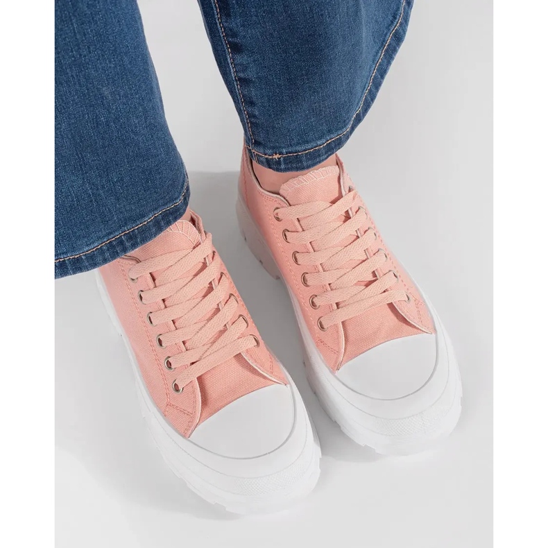 Klasyczne trampki na platformie jasnoróżowe 2
