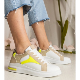 Białe sneakersy damskie z dodatkiem brokatu i panterki 1