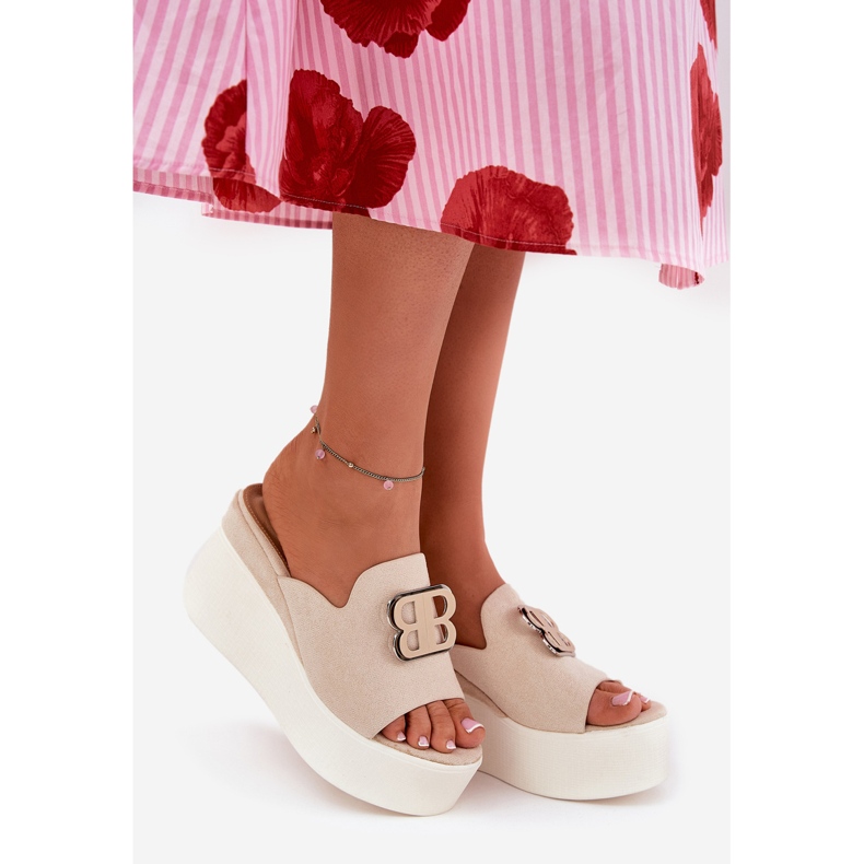 Klapki Na Platformie I Koturnie Z Ozdobą Beżowe beżowy 2