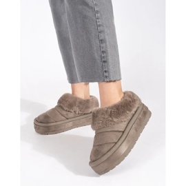 Beżowe niskie wsuwane śniegowce damskie z futerkiem beżowy 1
