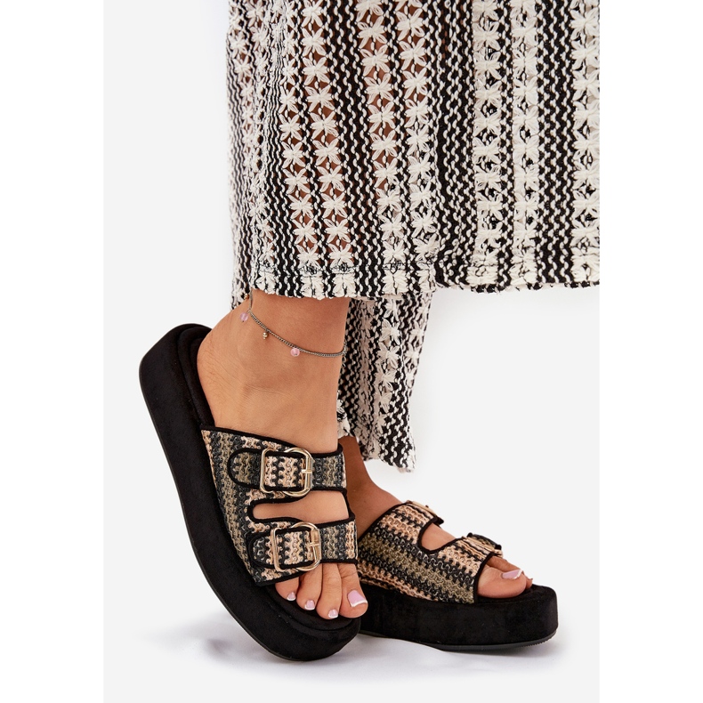 Klapki Damskie Na Platformie Z Klamrami I Plecionką Czarne 1