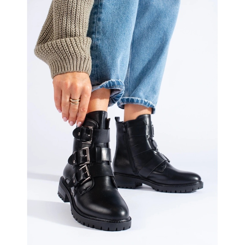 Ocieplane workery ze sprzączkami czarne 2