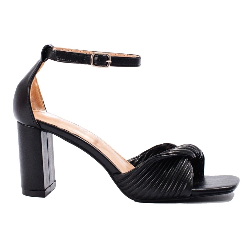 Czarne Sandałki Na Obcasie 1