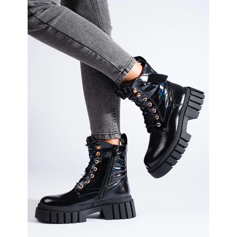 Czarne workery damskie na grubej podeszwie 1