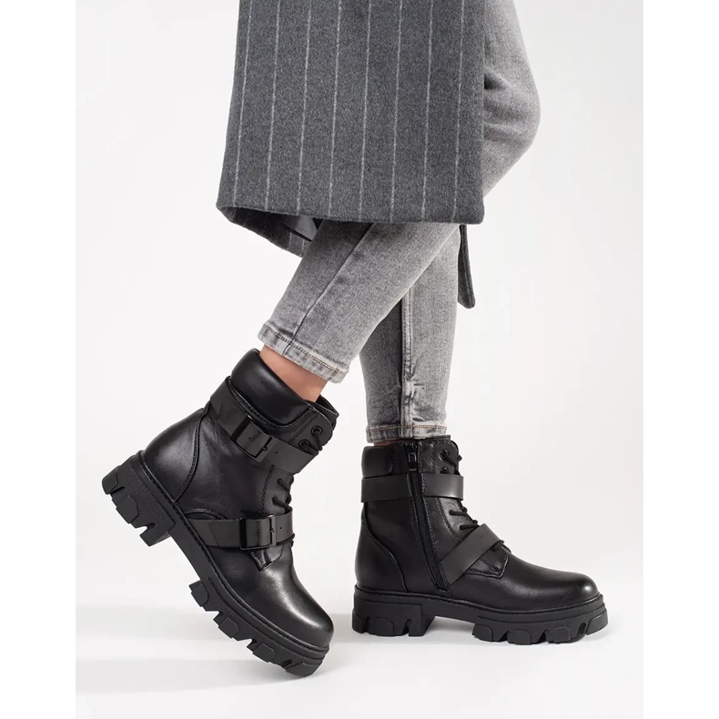 Workery z czarnymi sprzączkami czarne 2